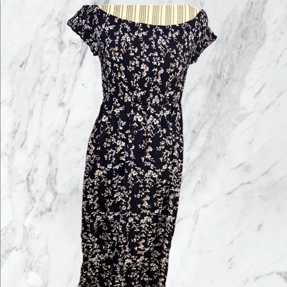 🆕 OFF SHOULDER A LINE DRESS - Picture 2 of 4